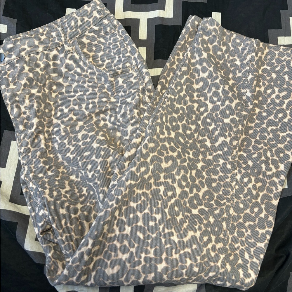 Viral Target Cheetah Jeans